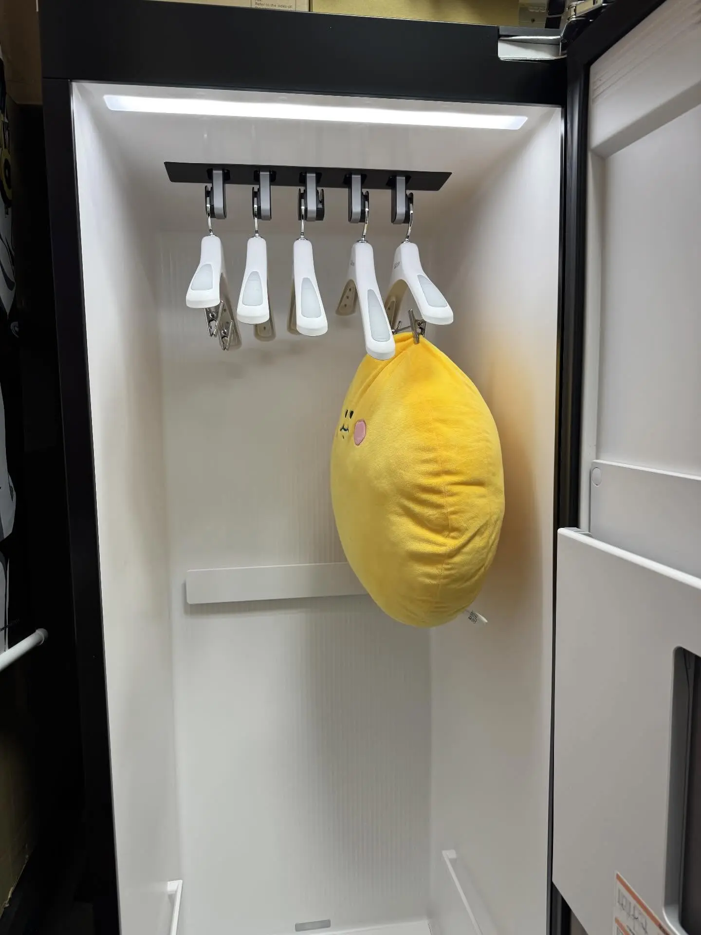 670170597 17937407058196536 6475365962807349050 N